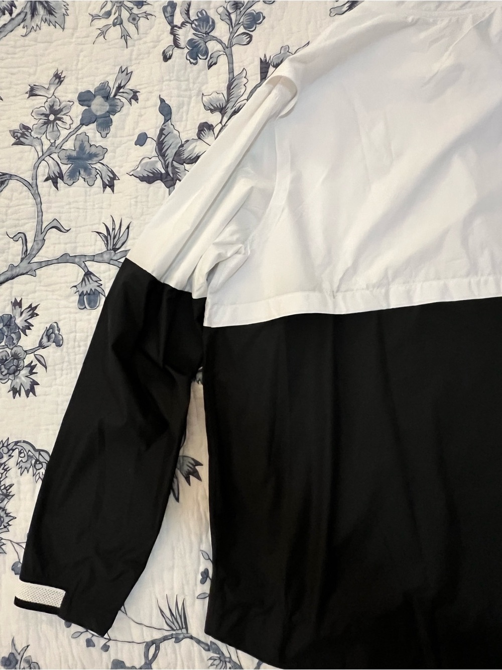 Nike Men’s White and Black Slick Pullover Size XXL - Perfect For Big & Tall - Picture 12 of 15